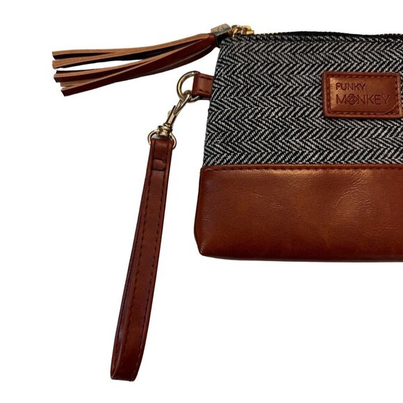 Funky Monkey Greta Wristlet Clutch Herringbone Faux Leather Tassel Zip Strap - Picture 4 of 9